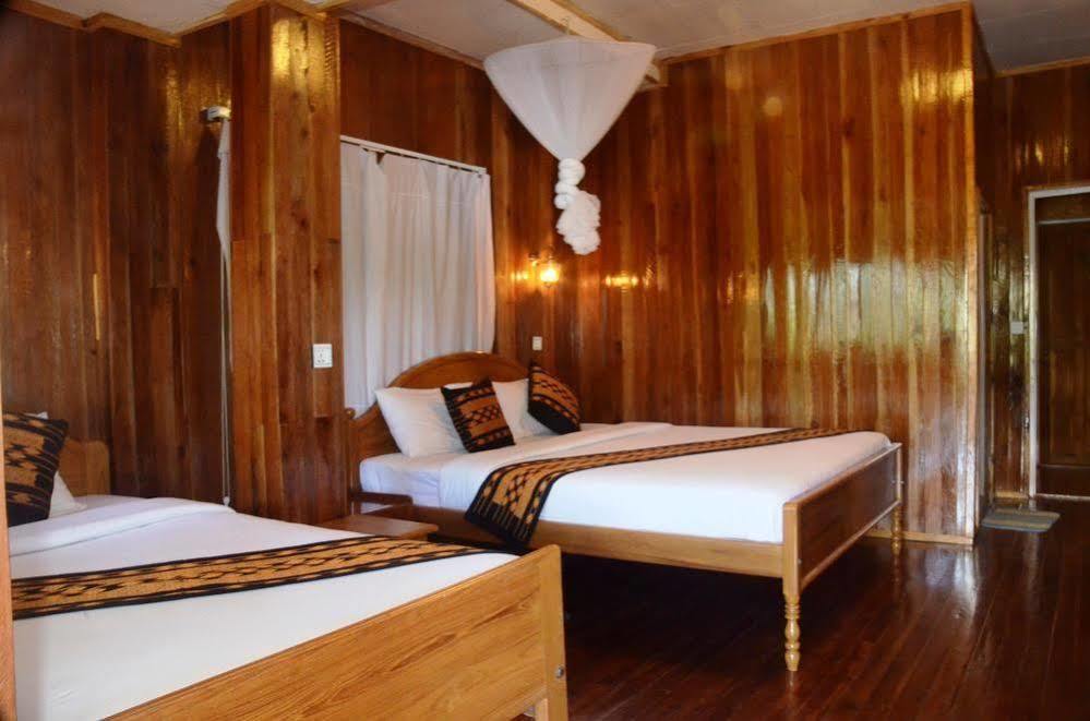 Golden Lotus Inle Hotel Ньоншуэ Экстерьер фото